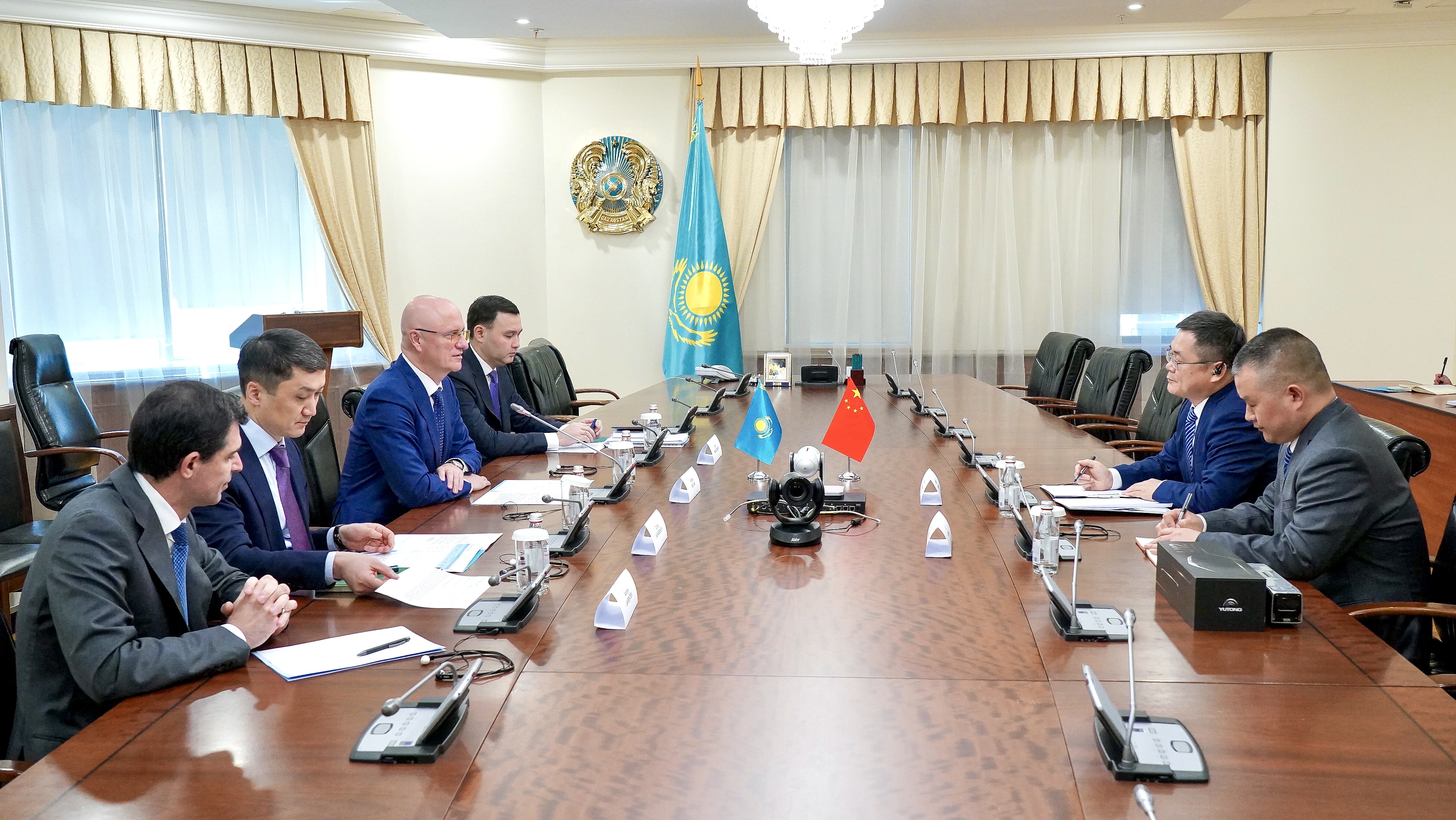 Роман Скляр Yutong International Co., Ltd басқарма төрағасымен кездесу өткізді