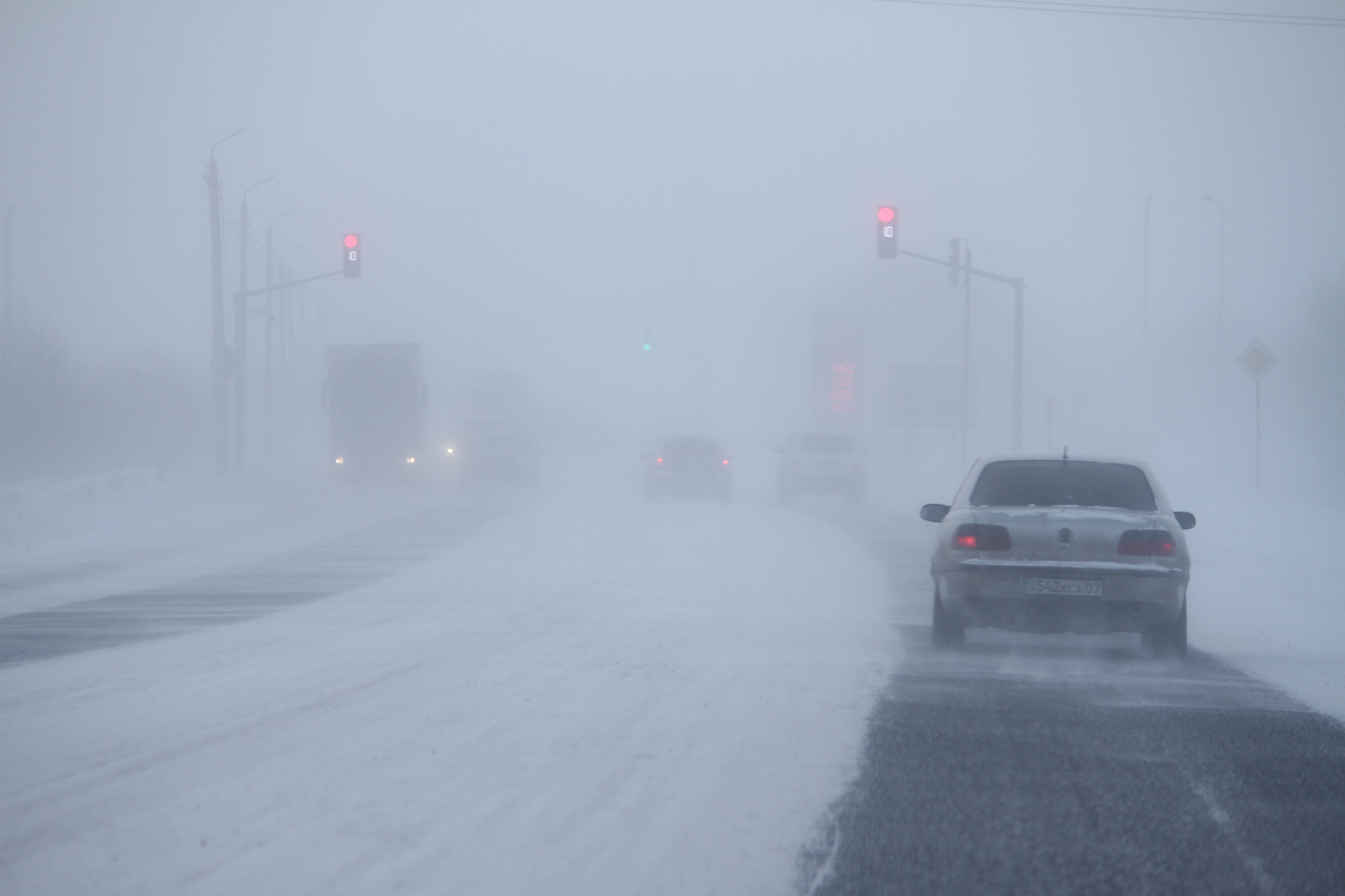 Гололед и метель ожидаются на западе Казахстана 21 февраля