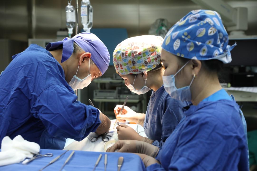 Казахстанские врачи спасли трехмесячную малышку от гигантской опухоли мозга