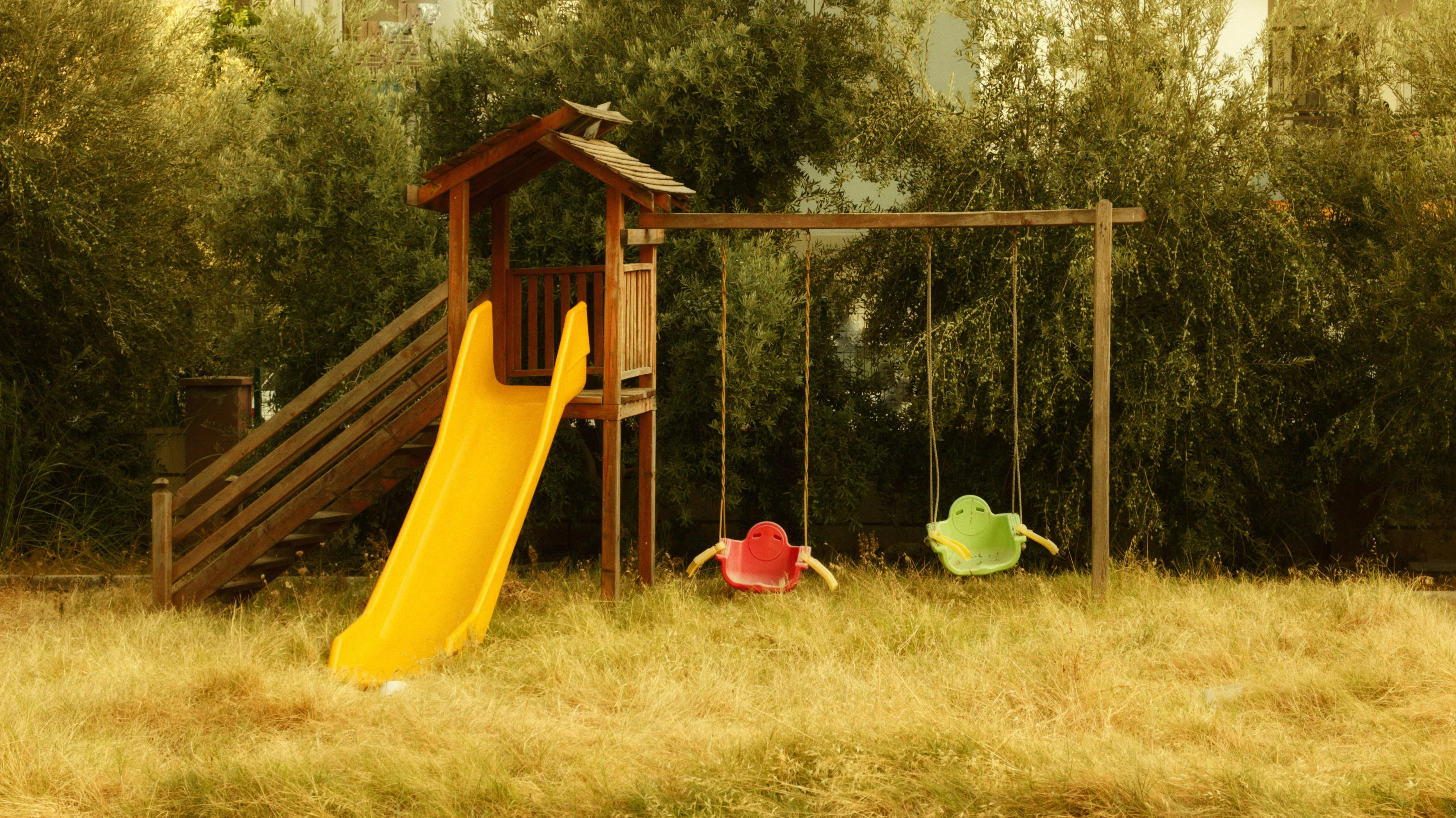 Пятилетняя девочка получила серьёзные травмы в детском саду в Атырау