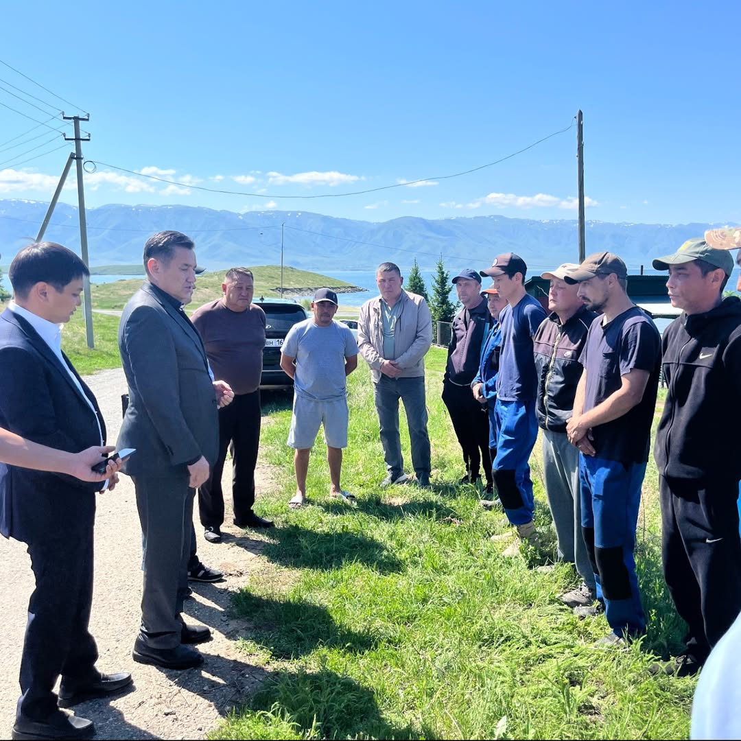 Обвал грунта стал смертельным для двоих рабочих в ВКО