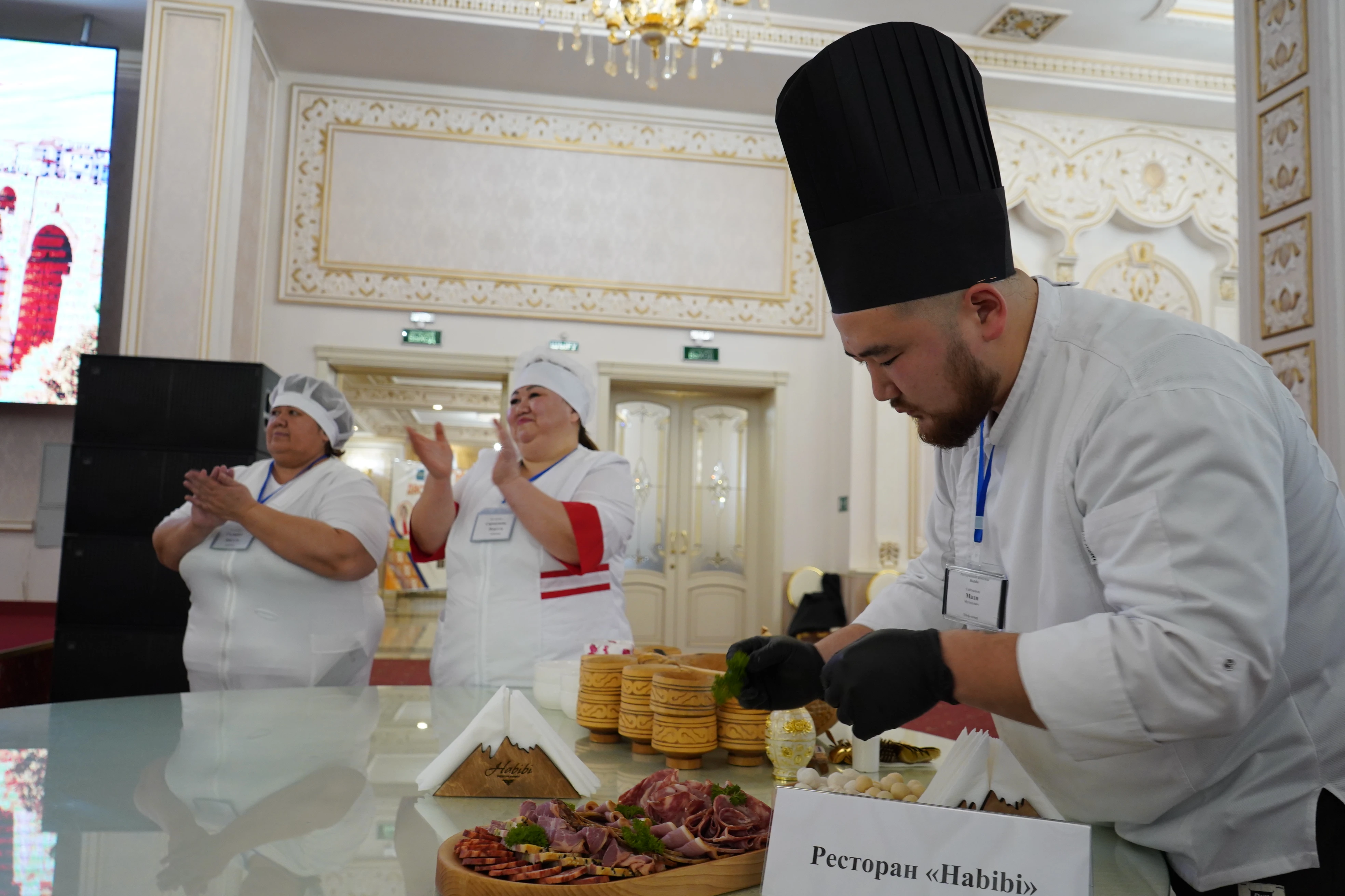 В Уральске прошёл первый конкурс национальных блюд