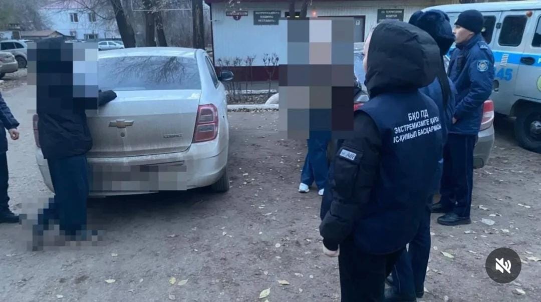 Закладки вместо пар: двух студенток колледжа поймали с наркотиками в Уральске