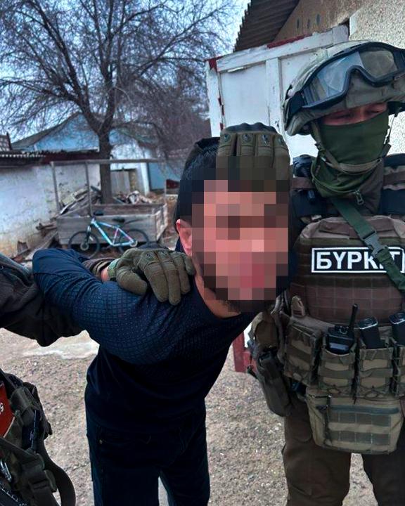 Жителей Атырау и Актобе осудили за пропаганду терроризма