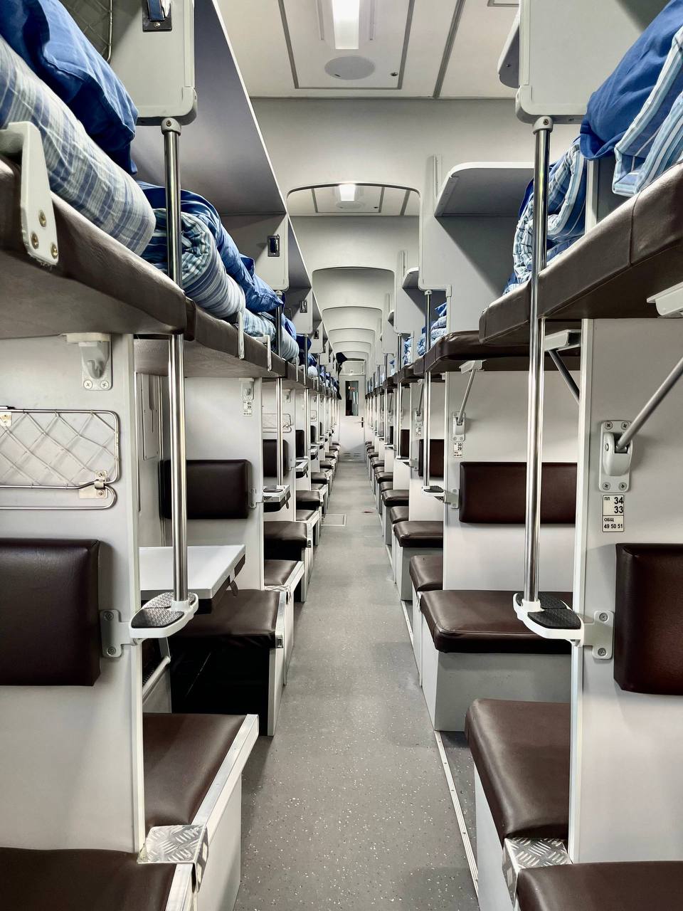 На маршруте «Уральск – Астана» курсируют новые вагоны