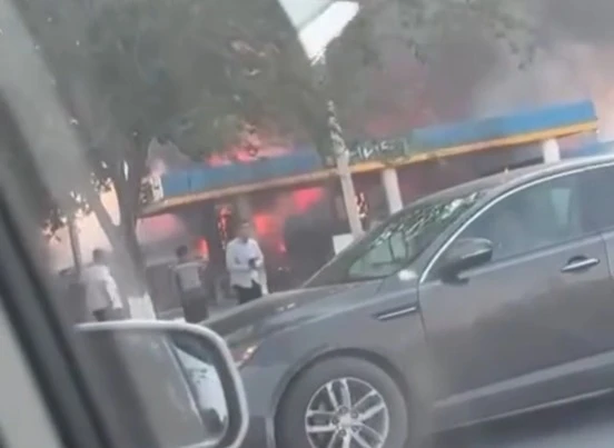 По предварительным данным, взрыв в Атырауской области произошёл при заправке автогаза