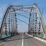 Закрытие моста в Уральске: дачники сетуют, что могут остаться без урожая