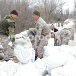 Как в ЗКО возводят дамбы вдоль Урала и Чагана