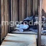 Бездомные устраивают ночлег в амфитеатре Уральска
