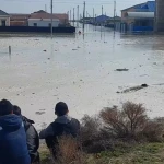 Районный центр в Атырауской области уходит под воду