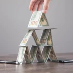 Свыше 10 тысяч ссылок и 292 чата на финпирамиды заблокировали в Казахстане