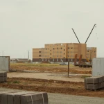 Оралда «Ақжайық» шағын ауданында екі үйдің құрылысы жүріп жатыр