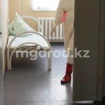 В Актобе жители многоэтажки отравились парами хлора