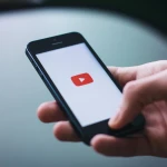 Пользователи в России массово сообщают о недоступности YouTube