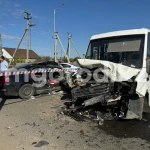 11 человек пострадали в аварии с участием пассажирского автобуса в Уральске