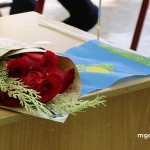 День учителя в Казахстане: в Минпросвете объяснили правила дарения цветов