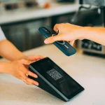 Нацбанк вместе с тремя банками запустил сервис межбанковских QR-платежей