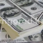 Фальшивомонетчиков с поддельными долларами задержали в Алматы