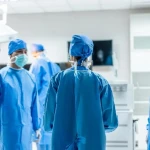 Казахстанец пережил четыре остановки сердца во время операции