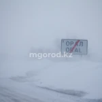 МВД РК призывает водителей не выезжать на трассы в непогоду