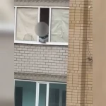 Трое детей выпали из окон в Актобе с начала года