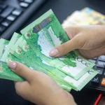 Казахстанка собрала деньги на лечение ребёнка «выпавшего из окна»