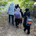 На 10-летнюю школьницу напали в Уральске: родители учеников просят вырубить лес