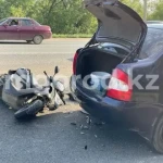 16-летний водитель скутера пострадал в аварии в Уральске