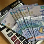 Причину ослабления тенге назвал председатель Нацбанка