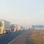 Водители фур сообщают о многокилометровой очереди на границе Казахстана и России в ЗКО