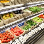 В крупных казахстанских магазинах появятся полки с дешёвыми продуктами