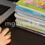 При какой погоде школьников Алматы переводят на удалёнку