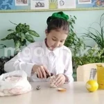Пятиклассница создала духи с ароматом казахской степи