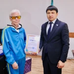 БҚО-да ардагер спортшы 80 шақырымды жаяу жүріп бағындырды