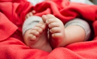Какие выплаты получают родители по уходу за ребёнком в Казахстане