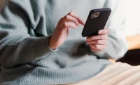 Казахстанских учителей собираются защитить от родительских чатов