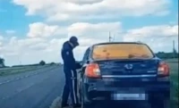 В ЗКО водитель нарушил ПДД при сопровождении школьного автобуса