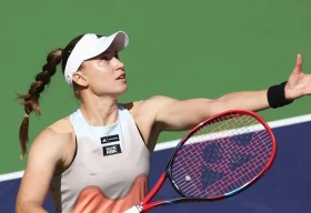 Елена Рыбакина составила достойную конкуренцию Швёнтек