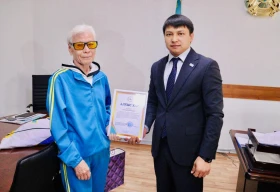БҚО-да ардагер спортшы 80 шақырымды жаяу жүріп бағындырды
