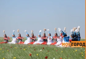 В ЗКО прошел Международный этнофестиваль «Ұлы дала қызғалдағы» (фото)