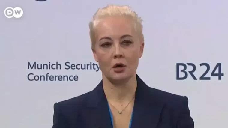 Жена Навального прокомментировала новость о смерти мужа | Мой Город Жена Навального прокомментировала новость о смерти мужа