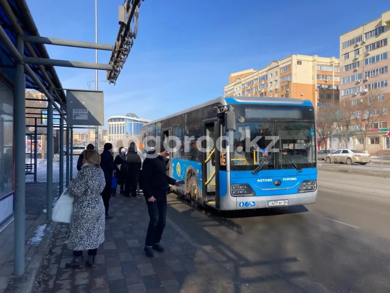 В Актобе 8 марта женщины будут ездить в автобусах бесплатно | Мой Город В Актобе 8 марта женщины будут ездить в автобусах бесплатно