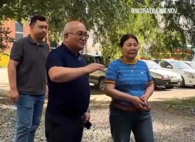 Аким Уральска проверил строительство новых дорог и тротуаров | Мой Город Аким Уральска проверил строительство новых дорог и тротуаров