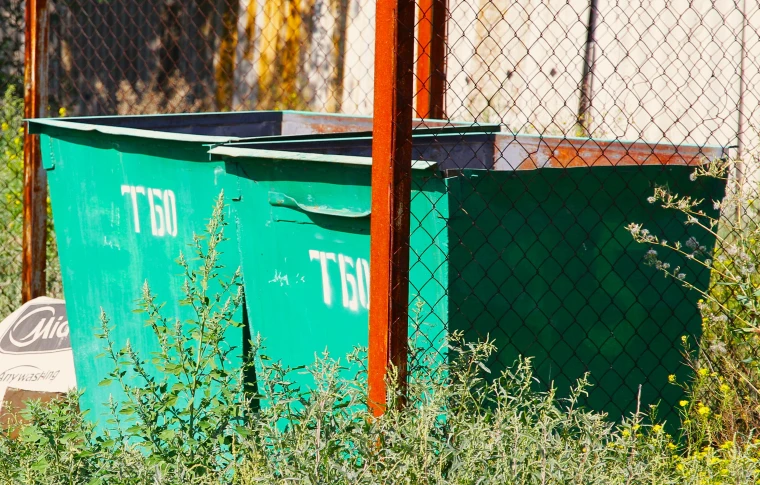 Тело женщины нашли в мусорном контейнере | Мой Город Тело женщины нашли в мусорном контейнере