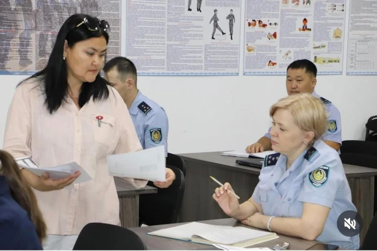 Полицейских ЗКО бесплатно учат казахскому языку 📷 | Мой Город Полицейских ЗКО бесплатно учат казахскому языку