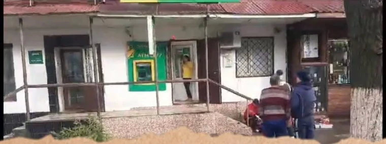 Женщине на голову упал кирпич в Уральске. Она погибла | Мой Город Женщине на голову упал кирпич в Уральске. Она погибла