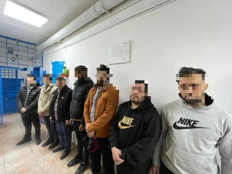 В Актобе выявили шесть граждан Афганистана, находящихся в РК незаконно | Мой Город В Актобе выявили шесть граждан Афганистана, находящихся в РК незаконно