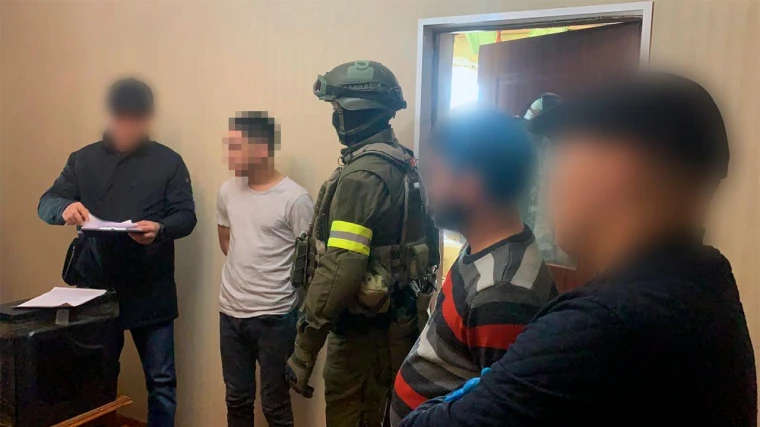 Хакера осудили за слив данных казахстанцев | Мой Город Хакера осудили за слив данных казахстанцев