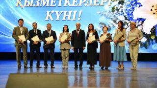 Аким ЗКО рассказал, как в регионе решают проблему дефицита медицинских кадров