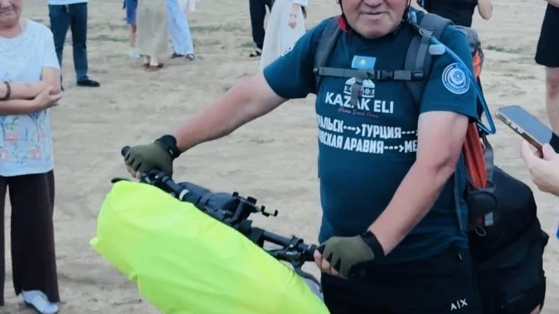 Житель ЗКО отправился в Мекку на велосипеде